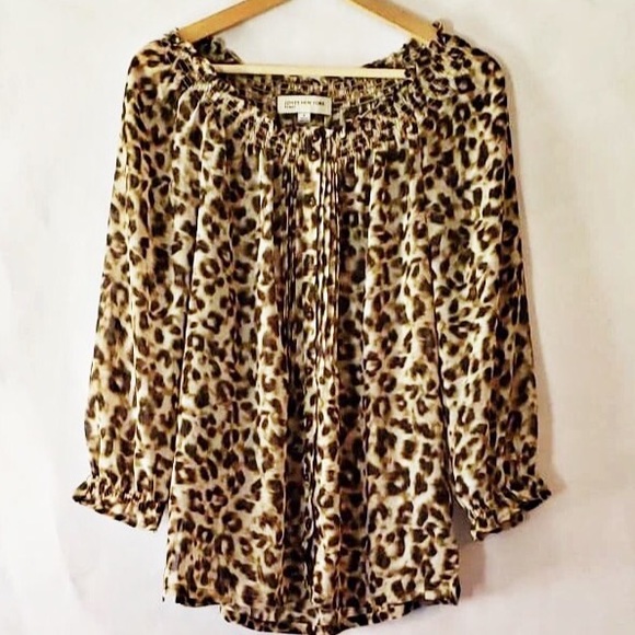 Jones New York Tops - Jones New York Blouse.